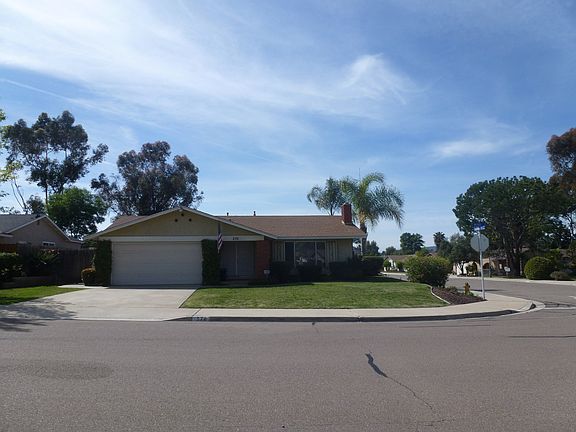 2nd image of 570 Woods Dr