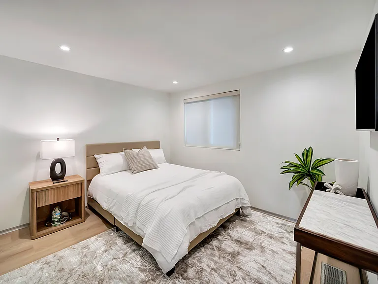26060 Pacific Coast Hwy #3 — Photo 40