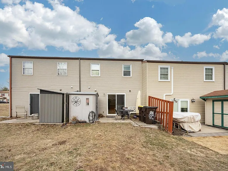 65 Pennypacker Dr — Photo 3