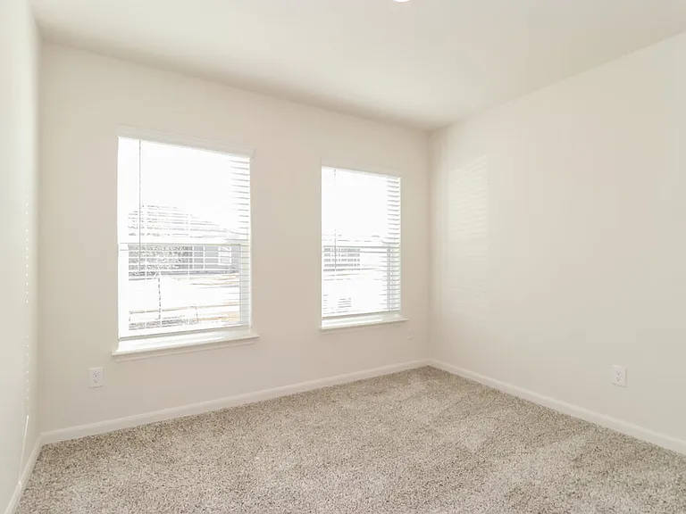 1313 Woodwinds Dr — Photo 12