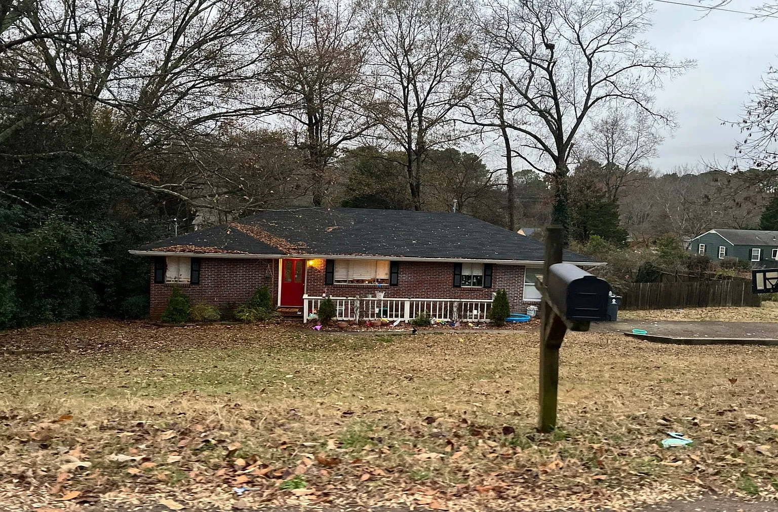 300 Flora Ave SE photo 1