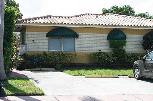 1st image of 2162 Biarritz Dr