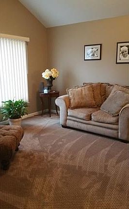 5th image of 732 Glenmoor Dr
