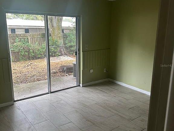 4th image of 214 N Chestnut Rd