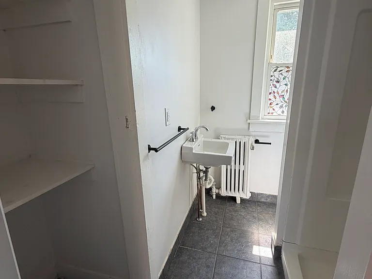 1102 Taylor Ave #4 — Photo 8