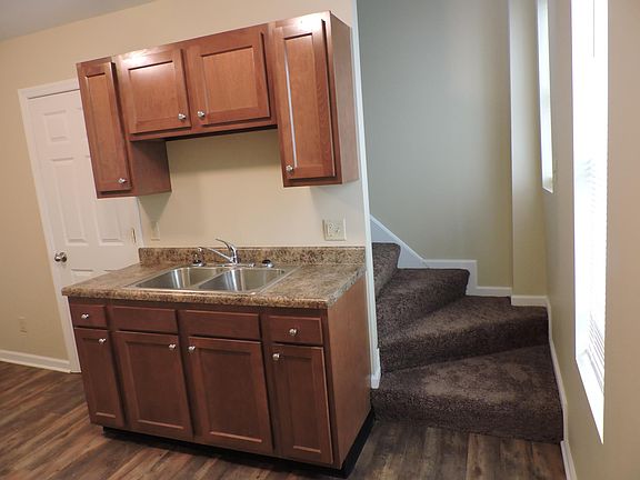 2nd image of 26 S Grubb St