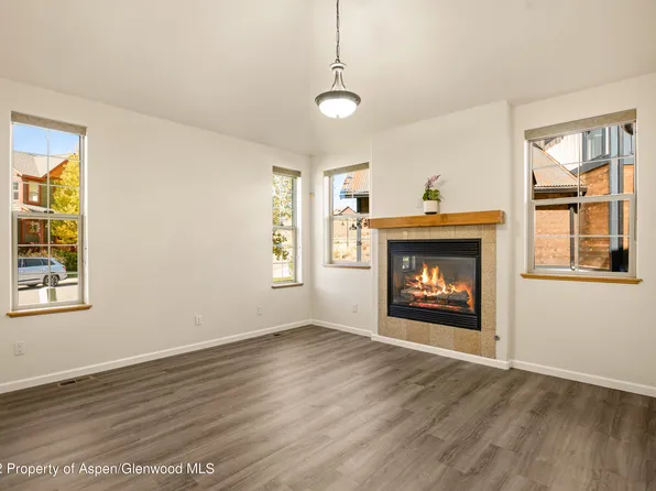 350 Whitehorse Dr, New Castle, CO 81647