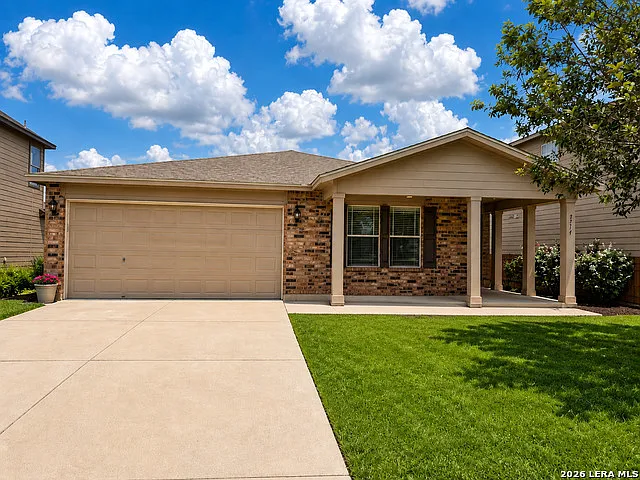 3 bed, 2.0 bath, 1451 sqft, $1,700 — Photo 2