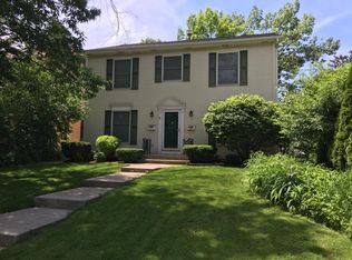 2165 S 87th St, West Allis, WI 53227