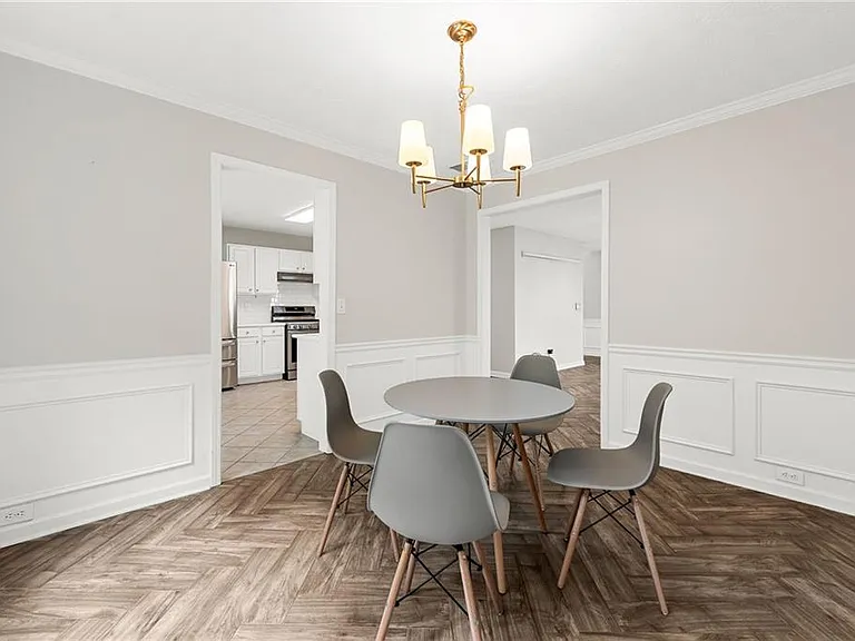 370 Manor Glen Dr — Photo 13