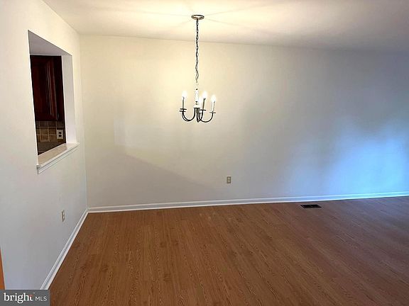 4th image of 12173 Beltsville Dr