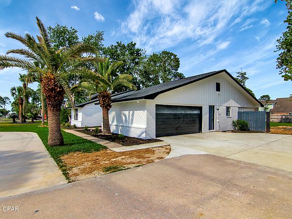 5th image of 216 Moonlight Bay Dr