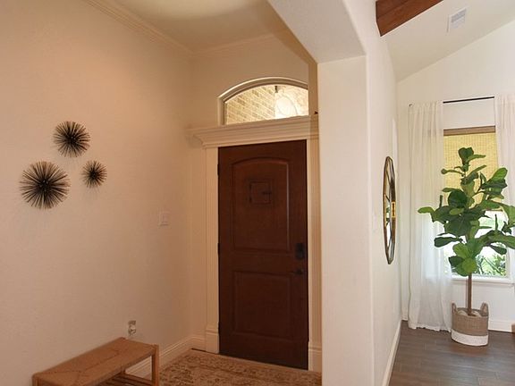 5th image of 5605 San Saba Ave