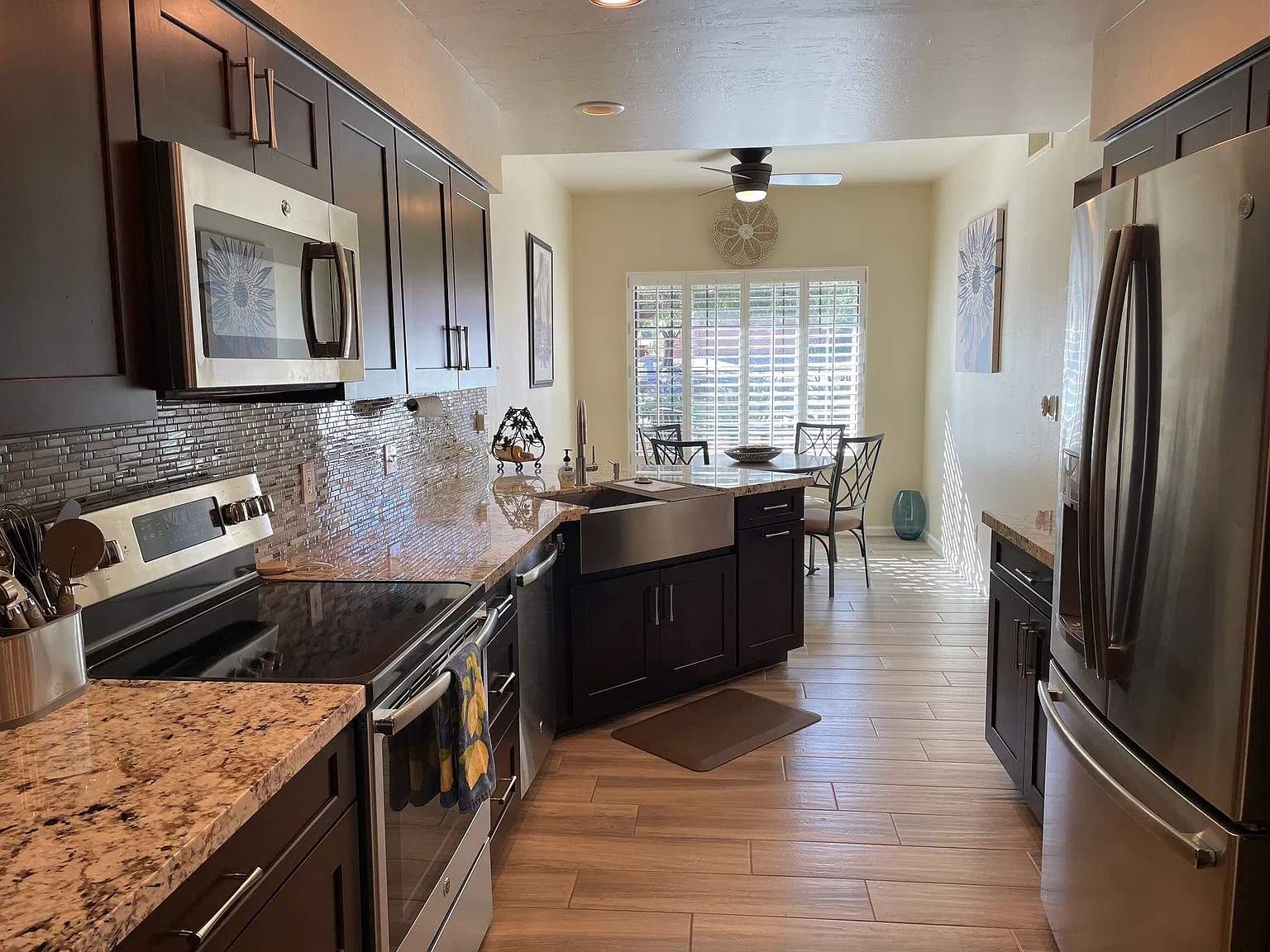 3 bed, 1802 sqft, $2,250 — Photo 4