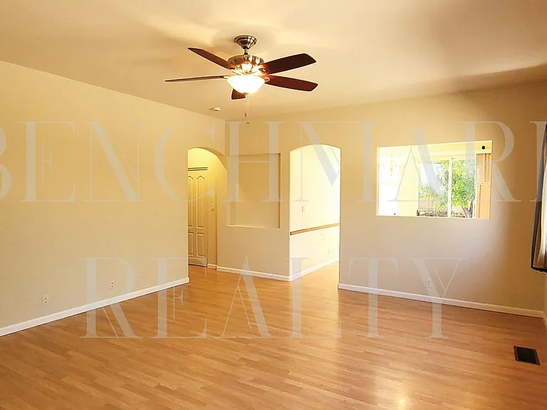 2210 Evergreen Park Dr — Photo 12