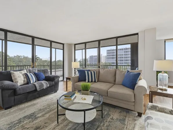 11 Bluebill AVE #201, NAPLES, FL 34108