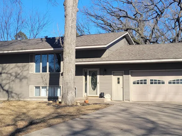 210 7th St NE, Little Falls, MN 56345