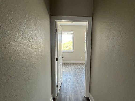 4th image of 308 Grove St