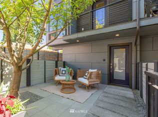 6712 Mary Ave NW #B, Seattle, WA 98117