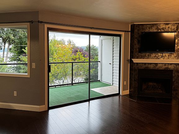 5th image of 4173 W Lake Sammamish Pkwy SE APT A204