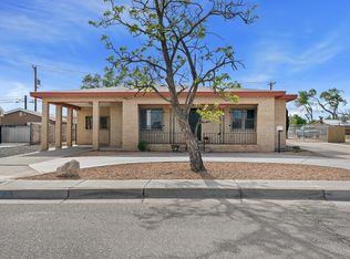 475 Loma Hermosa Dr NW, Albuquerque, NM 87105