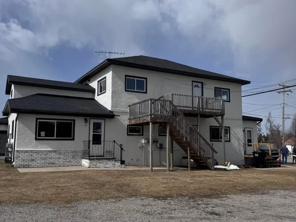 566 E Main St, Vanderbilt, MI 49795