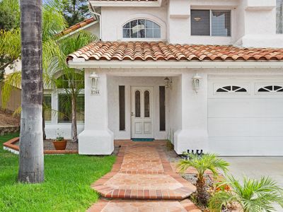 1666 Pinnacle Way, Vista, CA, 92081