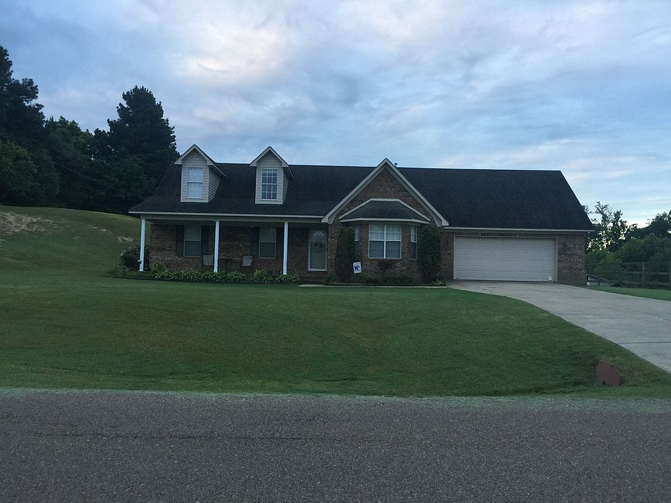 1st image of 725 Laxton Ln