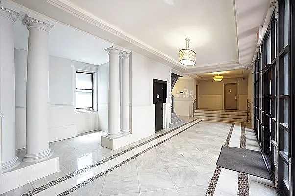 Rented by Bruma Realty LLC | media 19