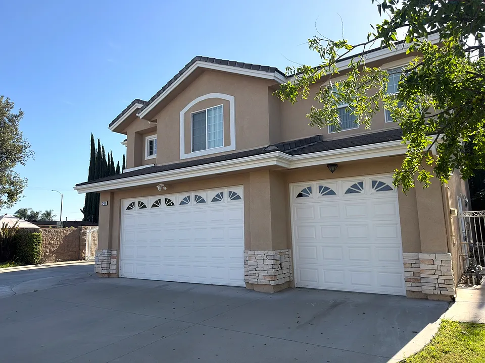12488 Orgren Ct