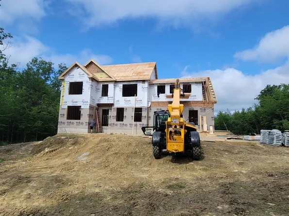 83 Zachary Drive, Dunbarton, NH 03046
