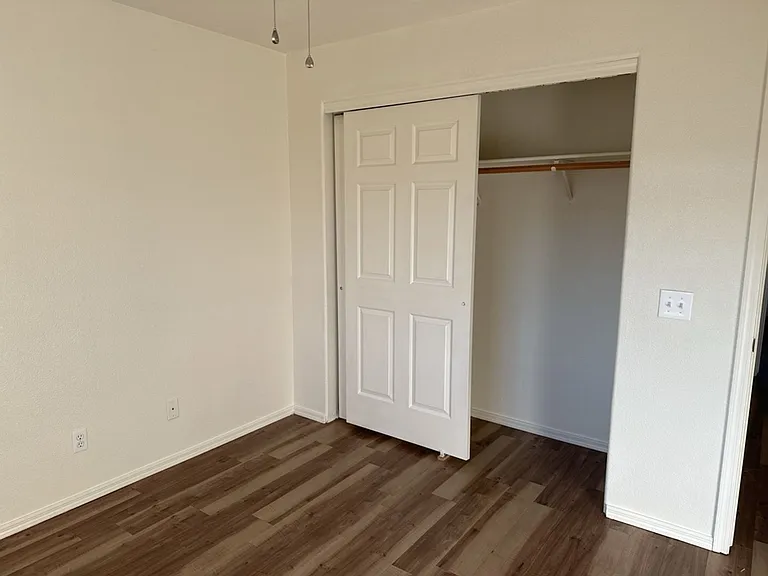 1340 Garvey Dr — Photo 15