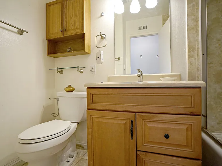 15936 Three Palms St — Photo 5