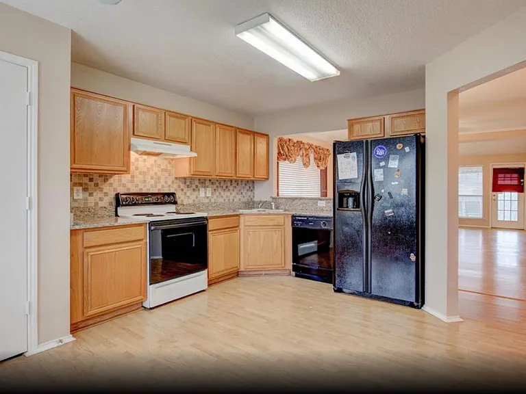 10221 Tustin Ter — Photo 7
