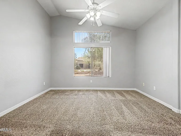 905 E Potter Dr — Photo 8