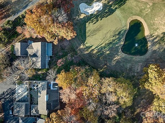 3rd image of 73 Heritage Dr