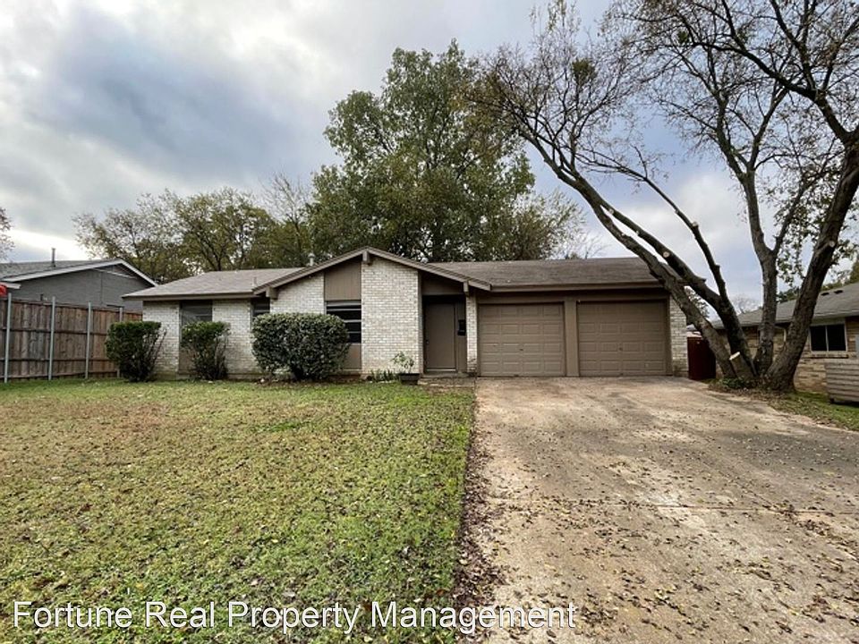 1st image of 709 Brownstone Dr