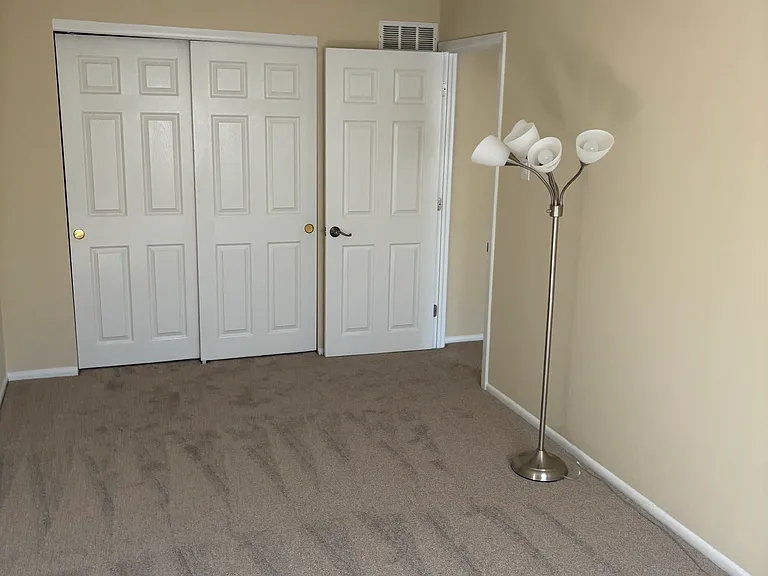 3303 Ashfield Ln — Photo 11