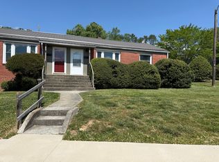 86 Trowbridge Ln, Brevard, NC 28712