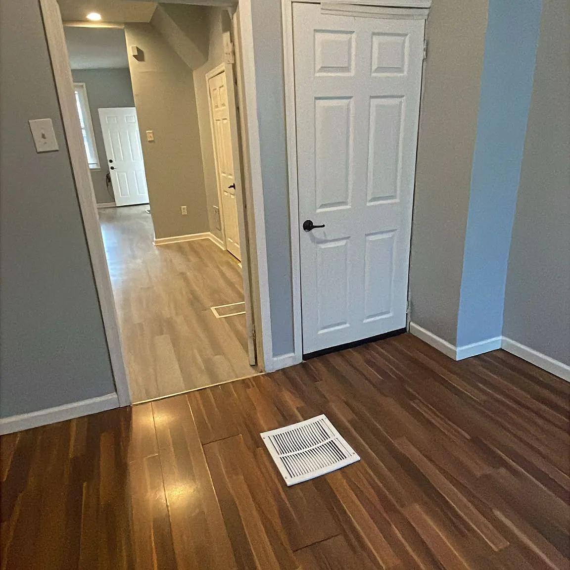 1 bed, 1000 sqft, $1,280 — Photo 3