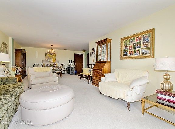 4th image of 7201 N Lincoln Ave APT 506