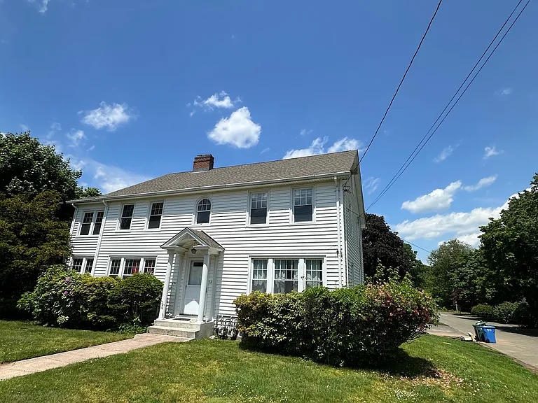 32 Carmel St — Photo 2