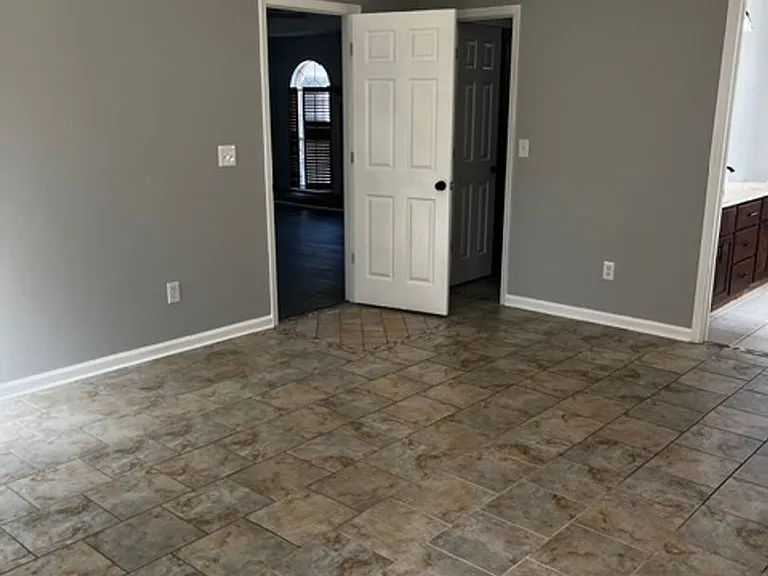 108 Crossfield Dr — Photo 9