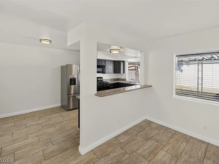 6834 Grandola Dr — Photo 13