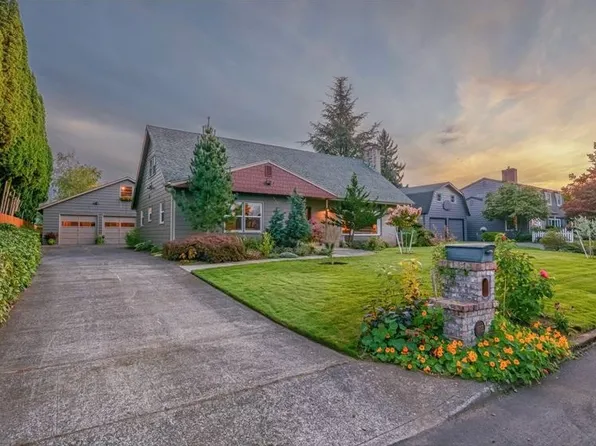 1605 NW 60th St, Vancouver, WA 98663