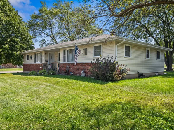 604-606 Emmert Dr, Sycamore, IL 60178