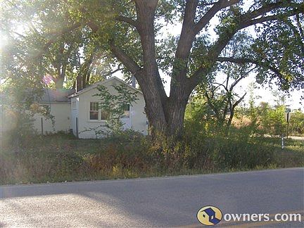 2 bed. house with fireplace, garage, 2 lots
