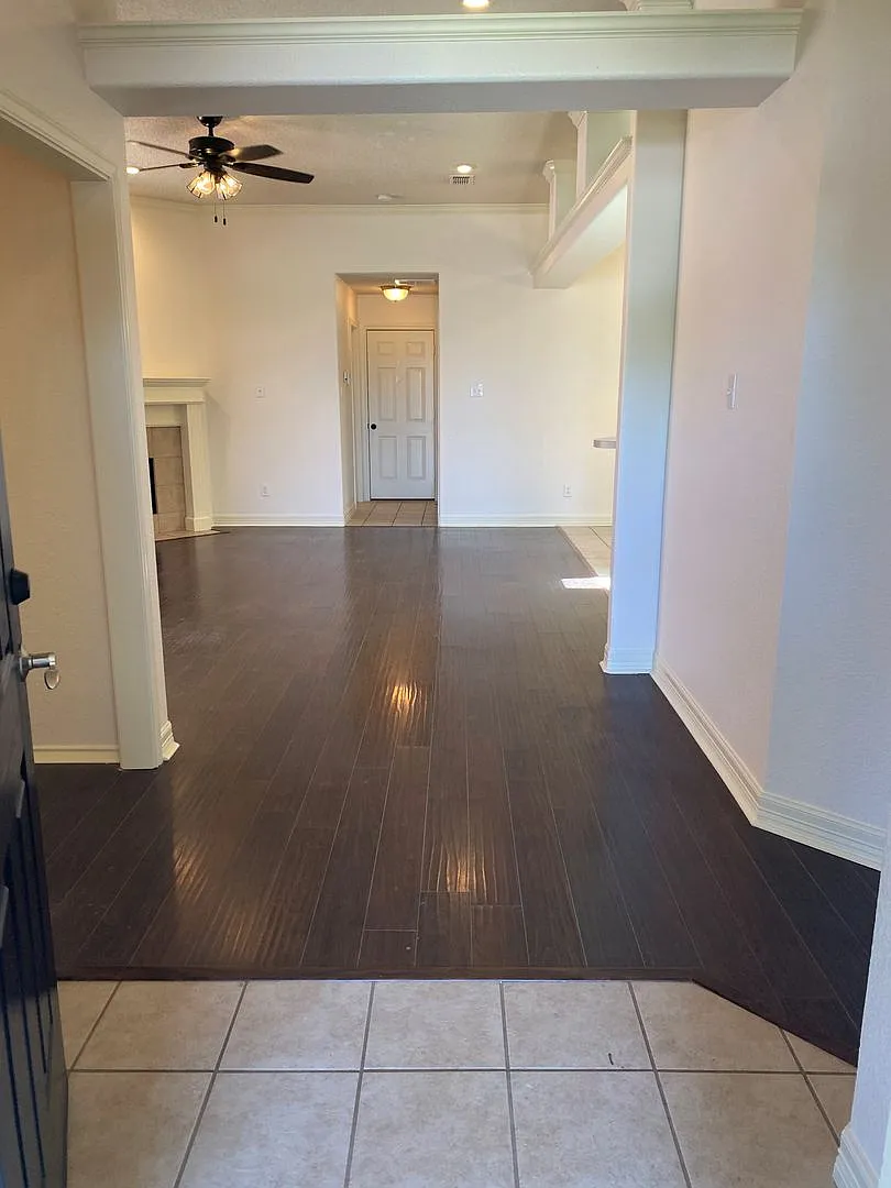 **Beautiful Westchester Park Home** — Photo 2