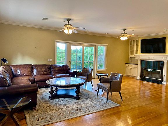 4th image of 100 Bella Vista Dr