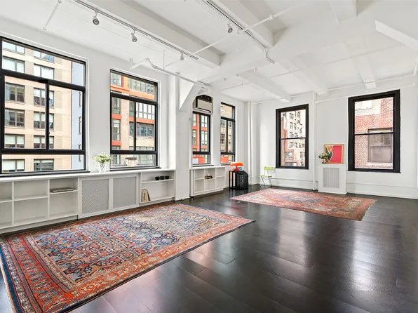 348 West 38th Street image 2 of 8